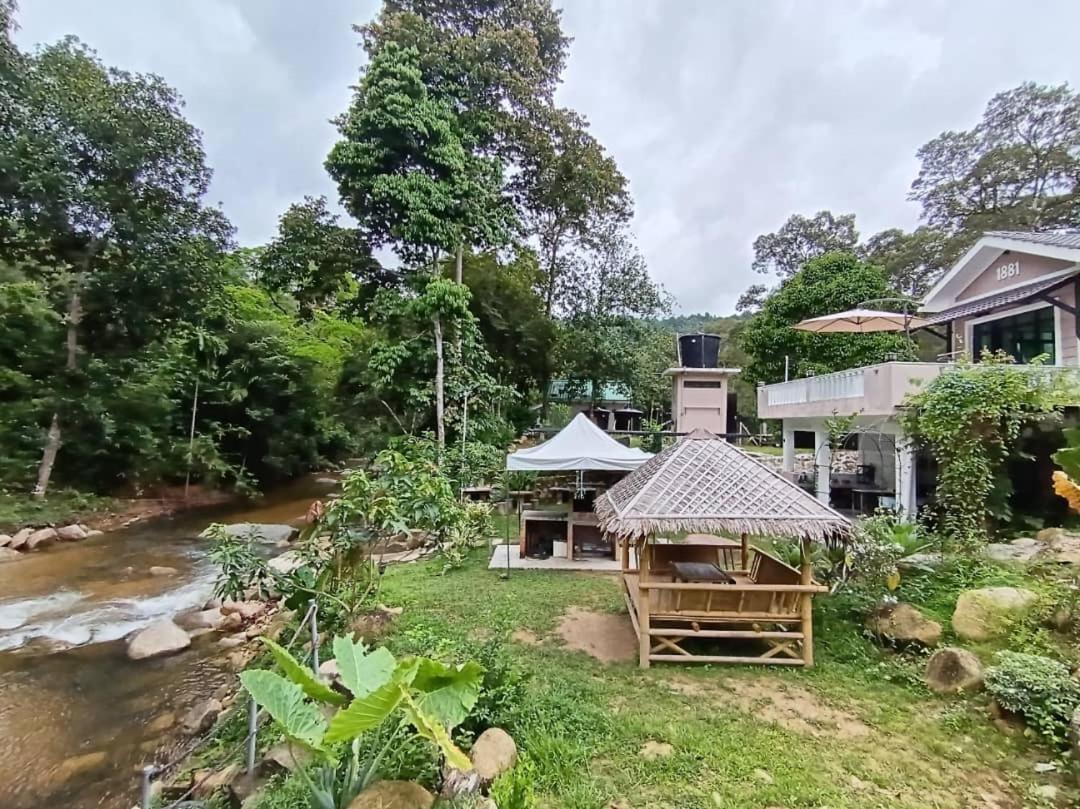 Dango1881Muslim Riverstay Padang Rengas Exteriör bild